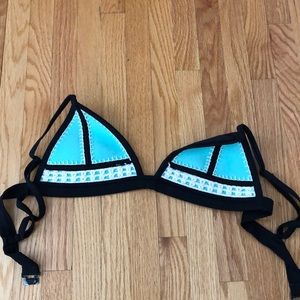 Triangl Bikini Top